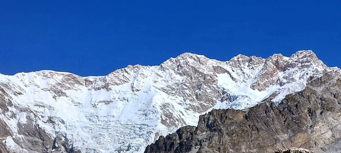 When is the Best time for Kanchenjunga Trekking?
