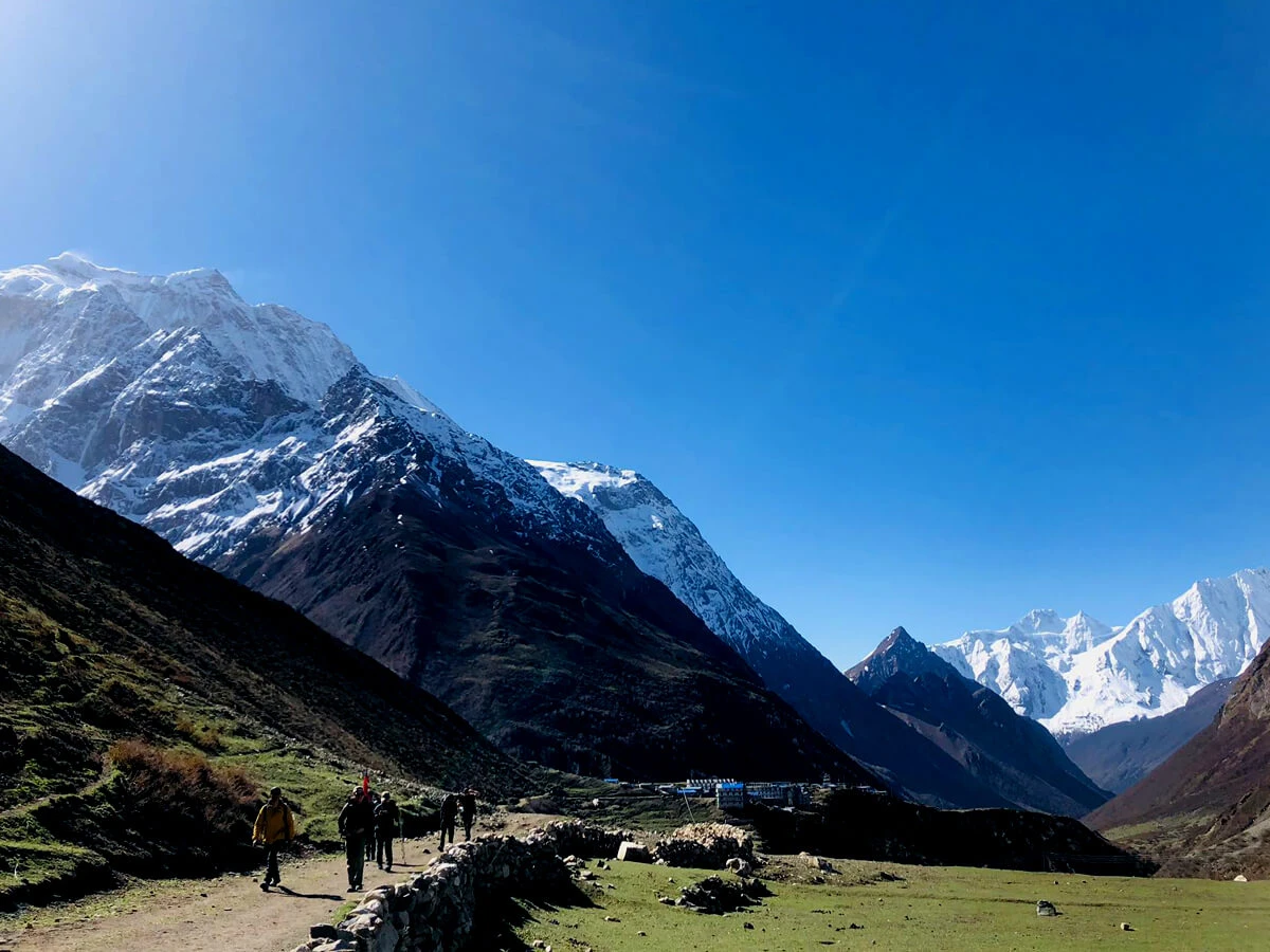 Short Larkya La Pass Trek
